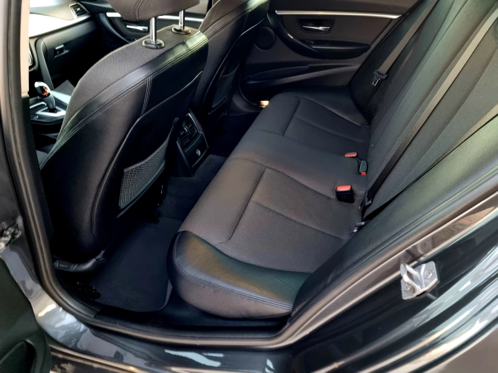 BMW 318 BMW 318 2.0D FACELIFT/AUTOMATIC/SPORTLINE/NAVIGA  | Mobile.bg   17