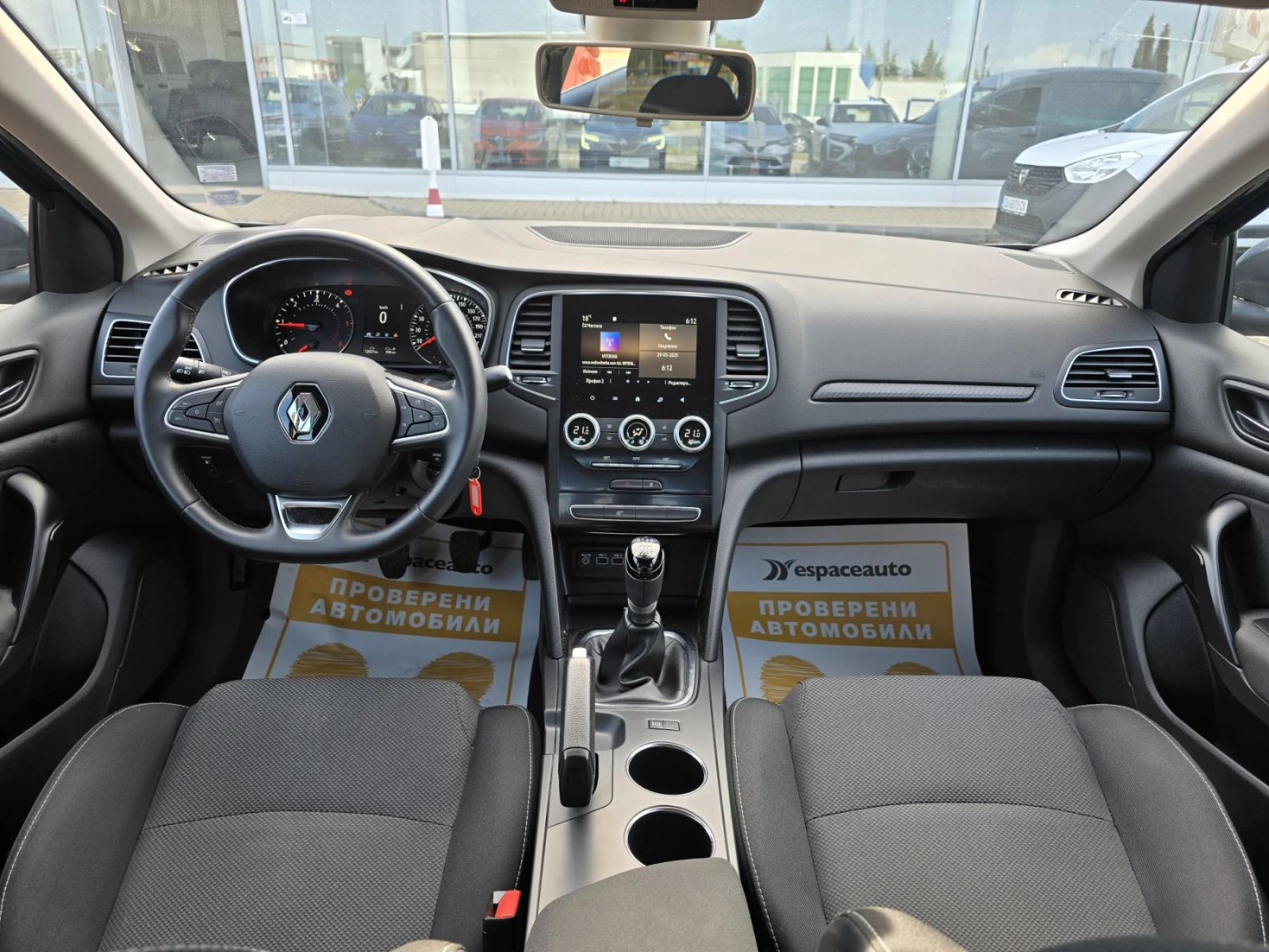 Renault Megane Sedan 1.5 DCi 115к.с - изображение 7