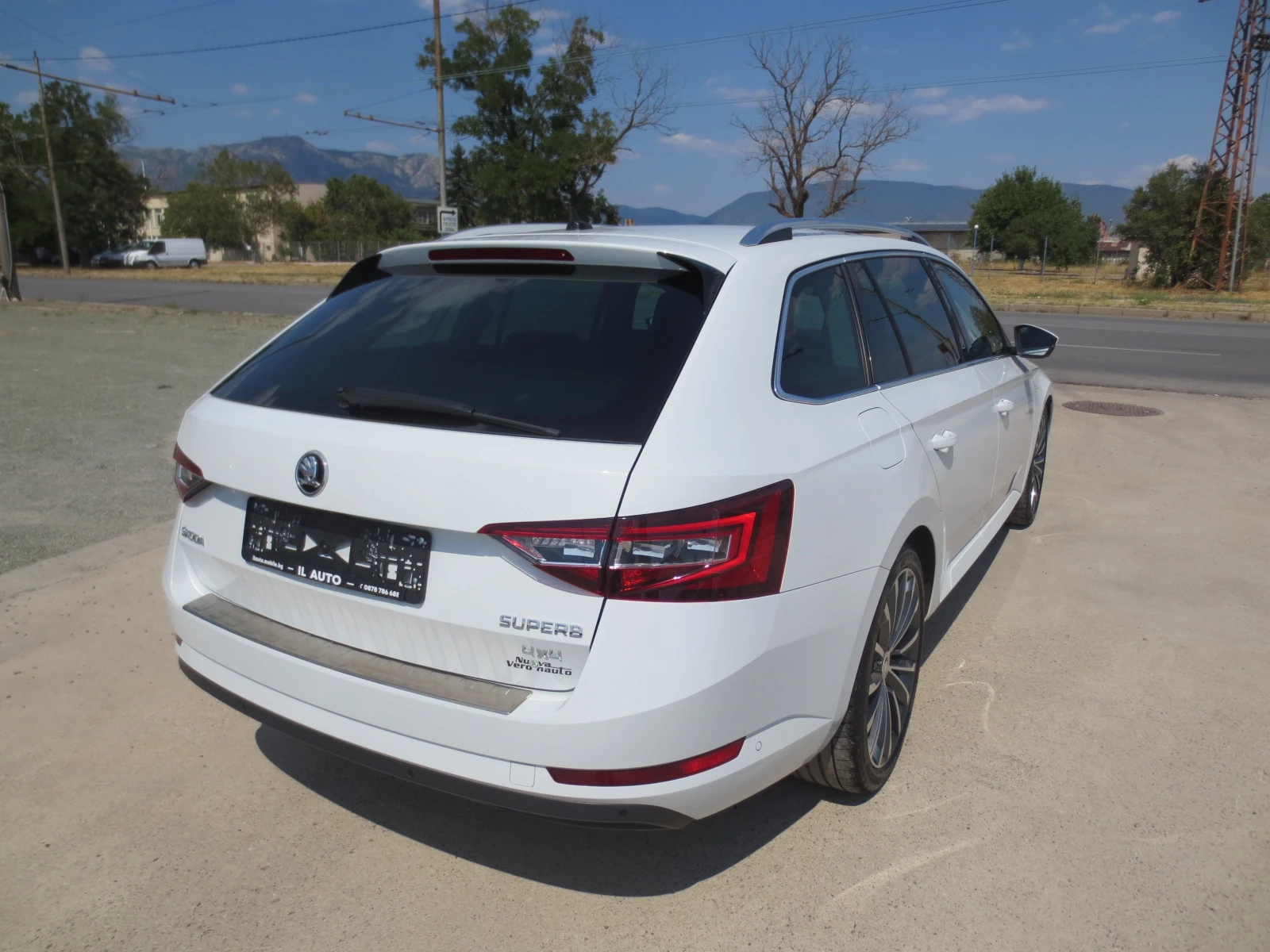 Skoda Superb 2.0TDI* DSG*  - изображение 5