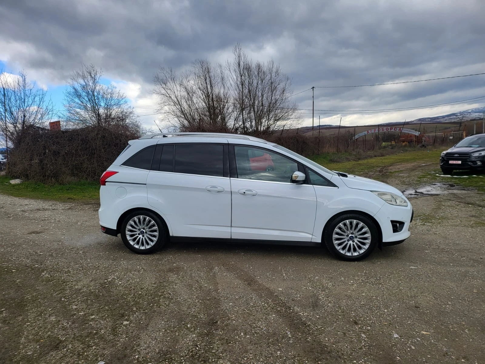 Ford Grand C-Max 2.0 AUTO/NAVI/7 �����/KEYLESS | Mobile.bg � ����������� 7
