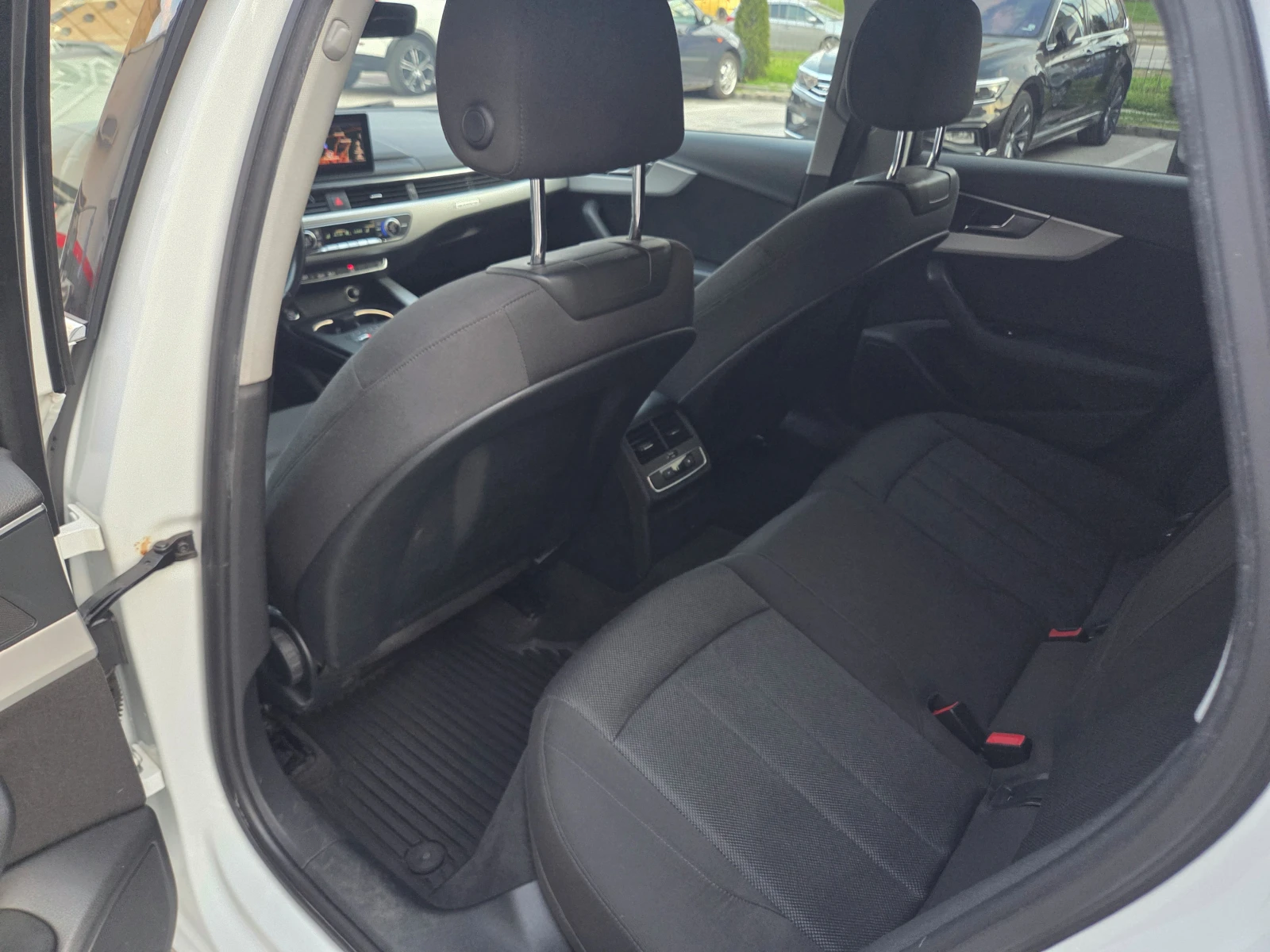 Audi A4 2.0TDI (190 Hp) Quattro/AT/NAVI | Mobile.bg � ����������� 17