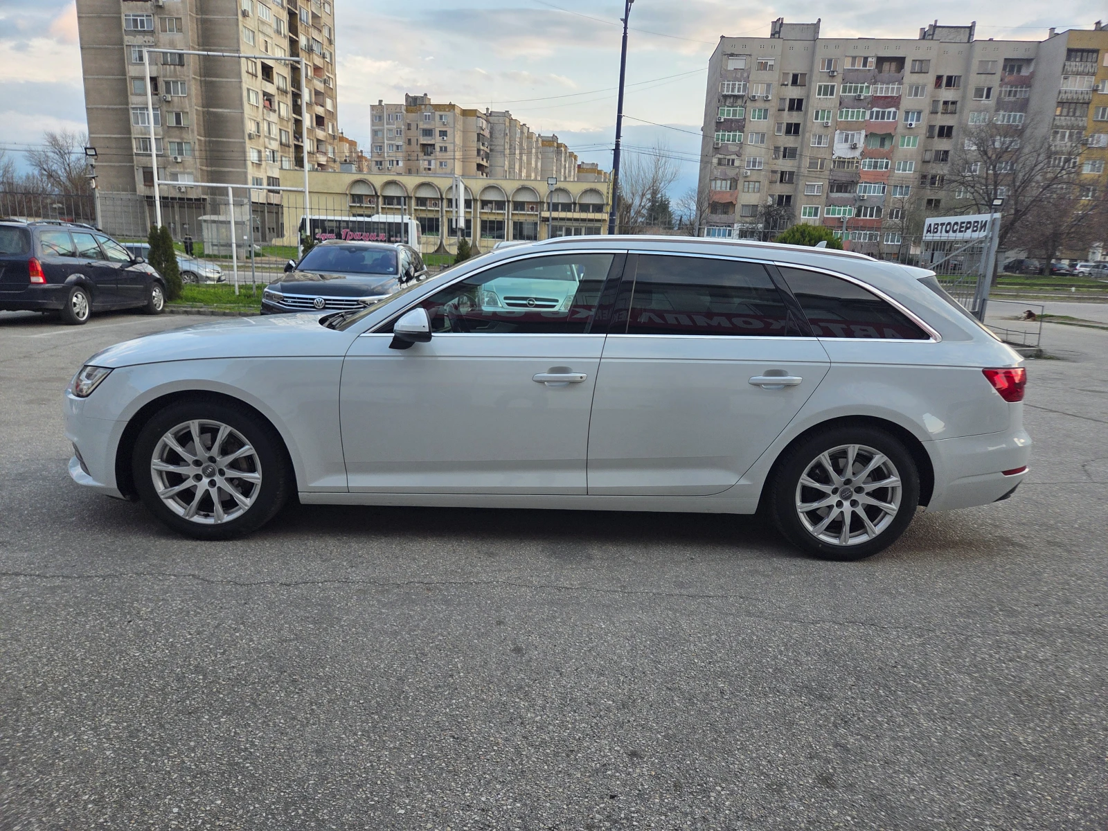 Audi A4 2.0TDI (190 Hp) Quattro/AT/NAVI - изображение 2