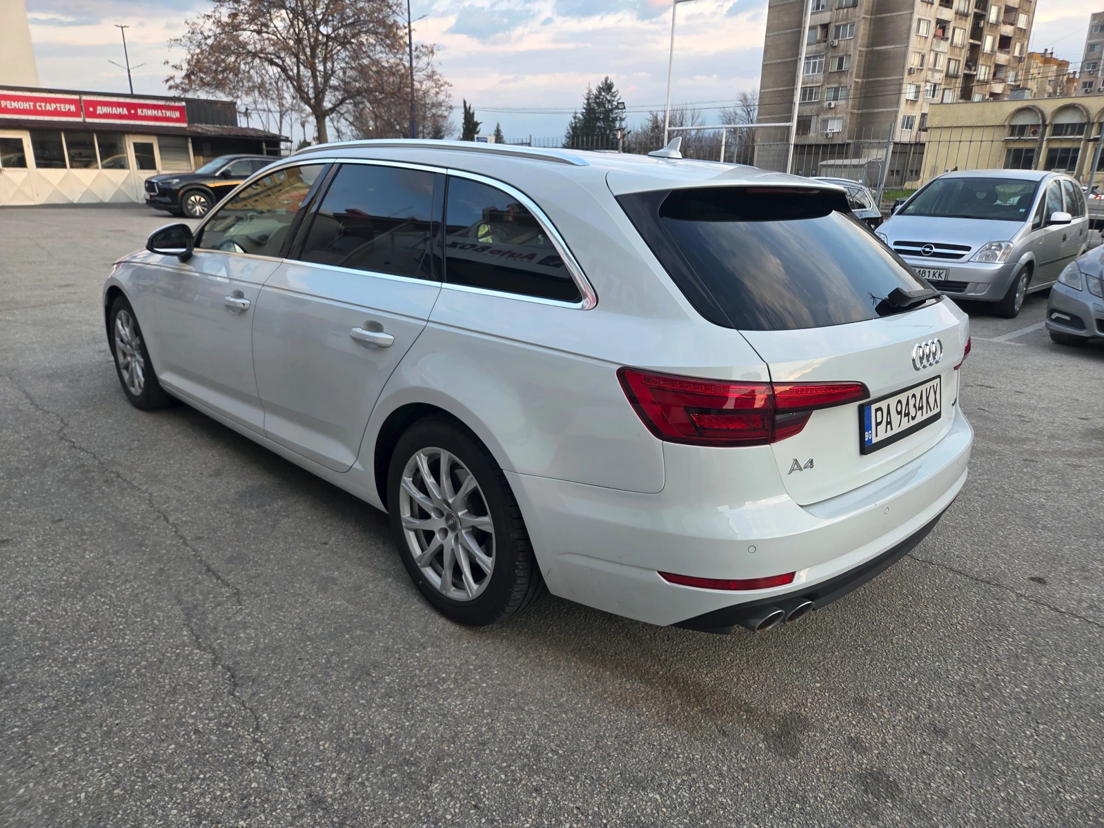 Audi A4 2.0TDI (190 Hp) Quattro/AT/NAVI - изображение 3