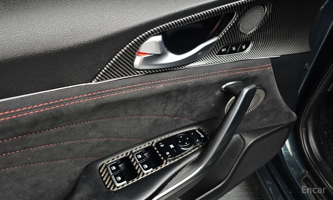 Kia Stinger 3.3GT AWD Acro Edition* HEAD-UP* HARMAN KARDON* 36, снимка 7 - Автомобили и джипове - 53952253