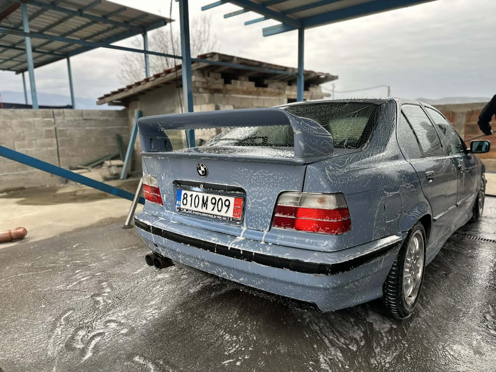 BMW 318 115