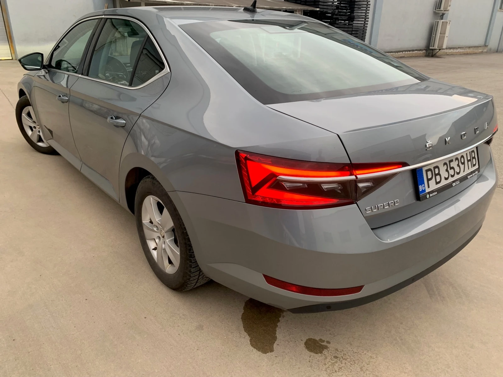 Skoda Superb AMB TS110 1.5A7F, снимка 3 - Автомобили и джипове - 53992331