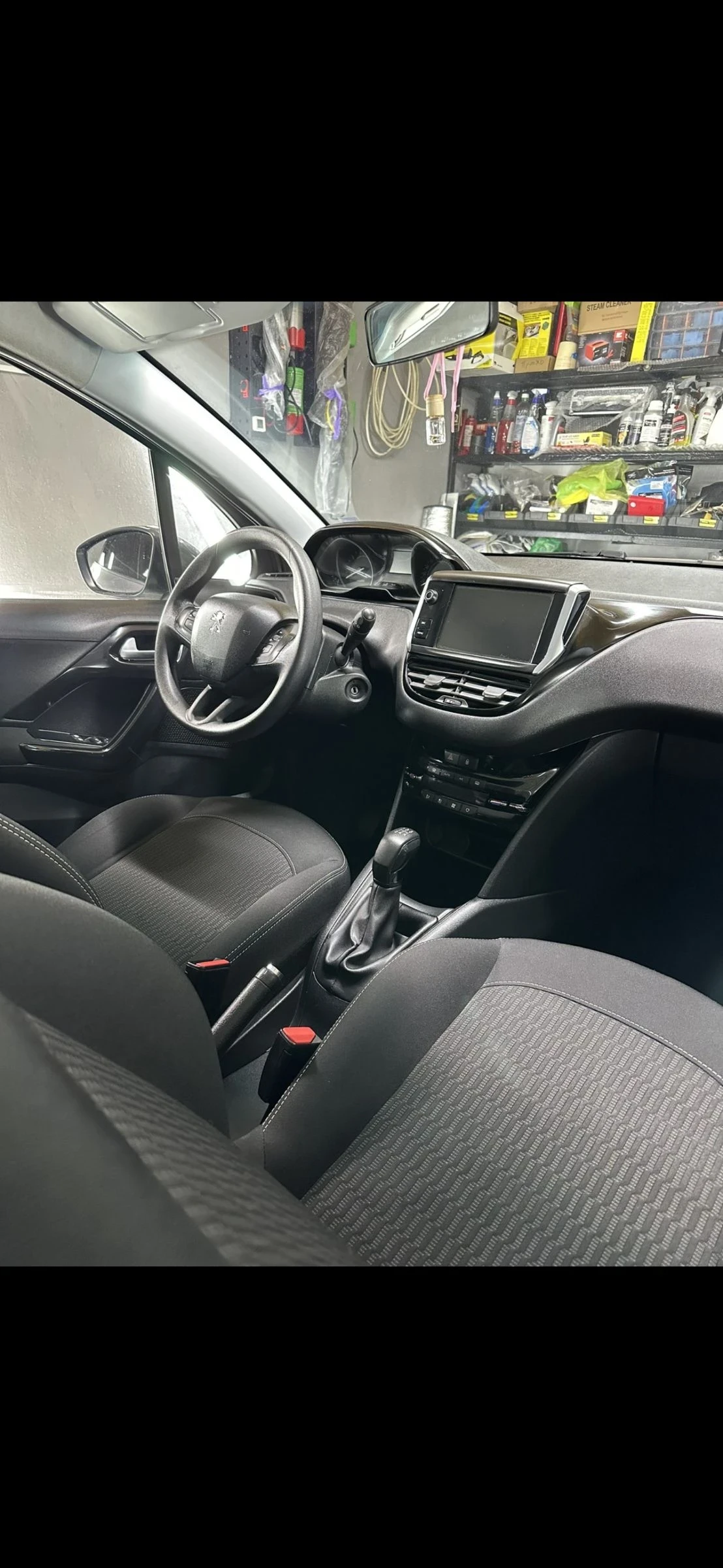 Peugeot 208, снимка 5 - Автомобили и джипове - 54382423