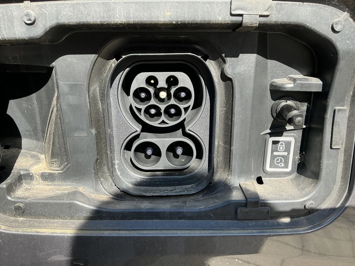 Opel Combo -e Life 50 kWh Edition, снимка 13 - Автомобили и джипове - 54617817