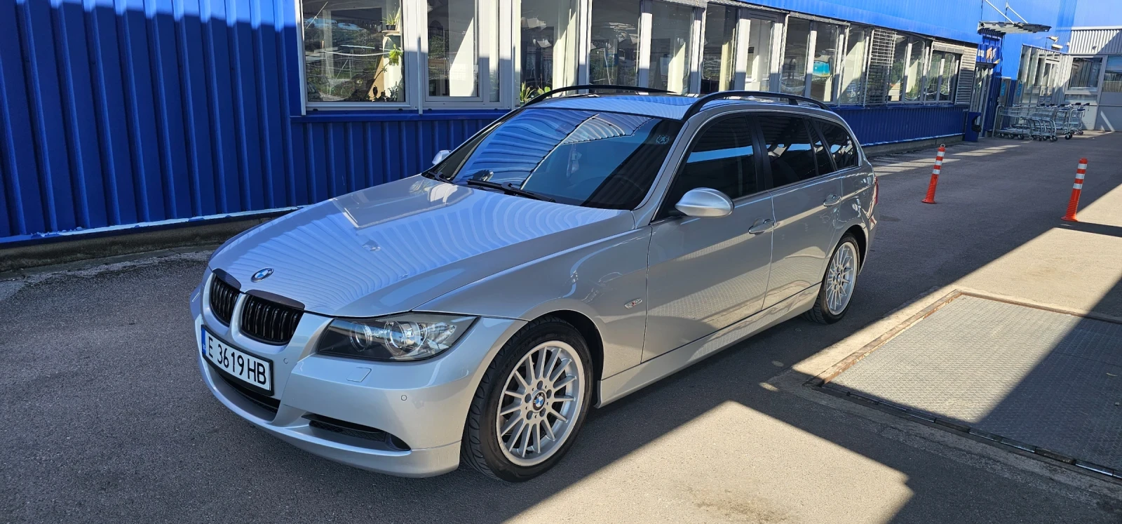 BMW 330