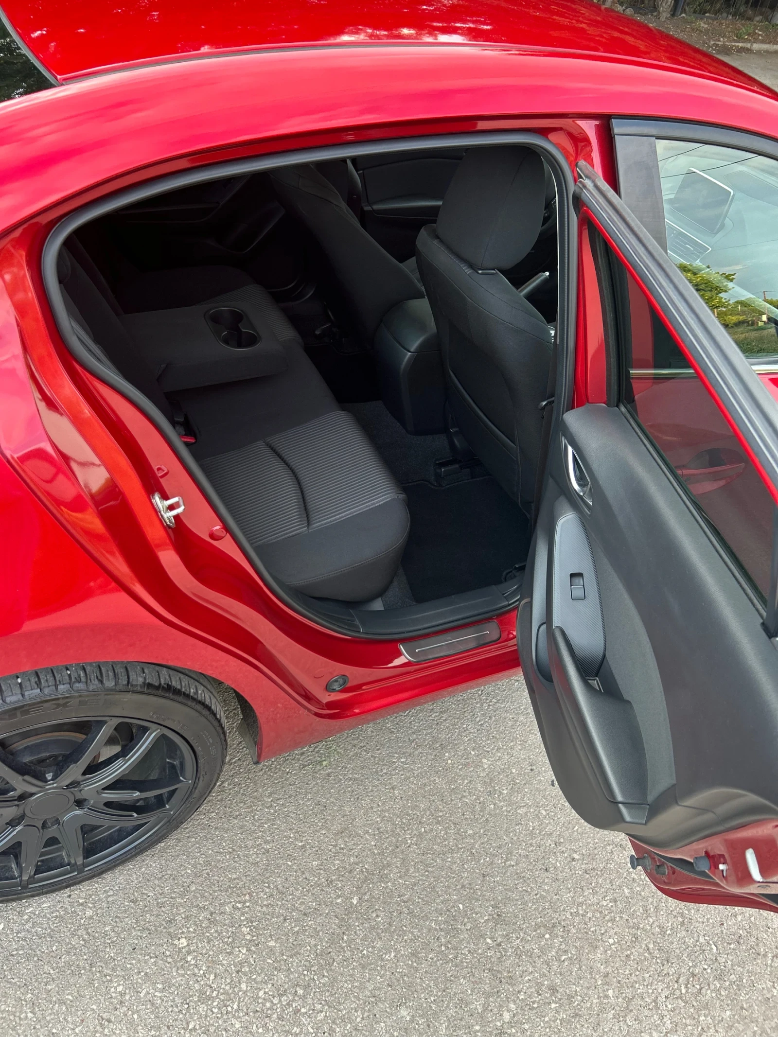 Mazda 3 2.2 SKYACTIVE/2015, снимка 11 - Автомобили и джипове - 55578719