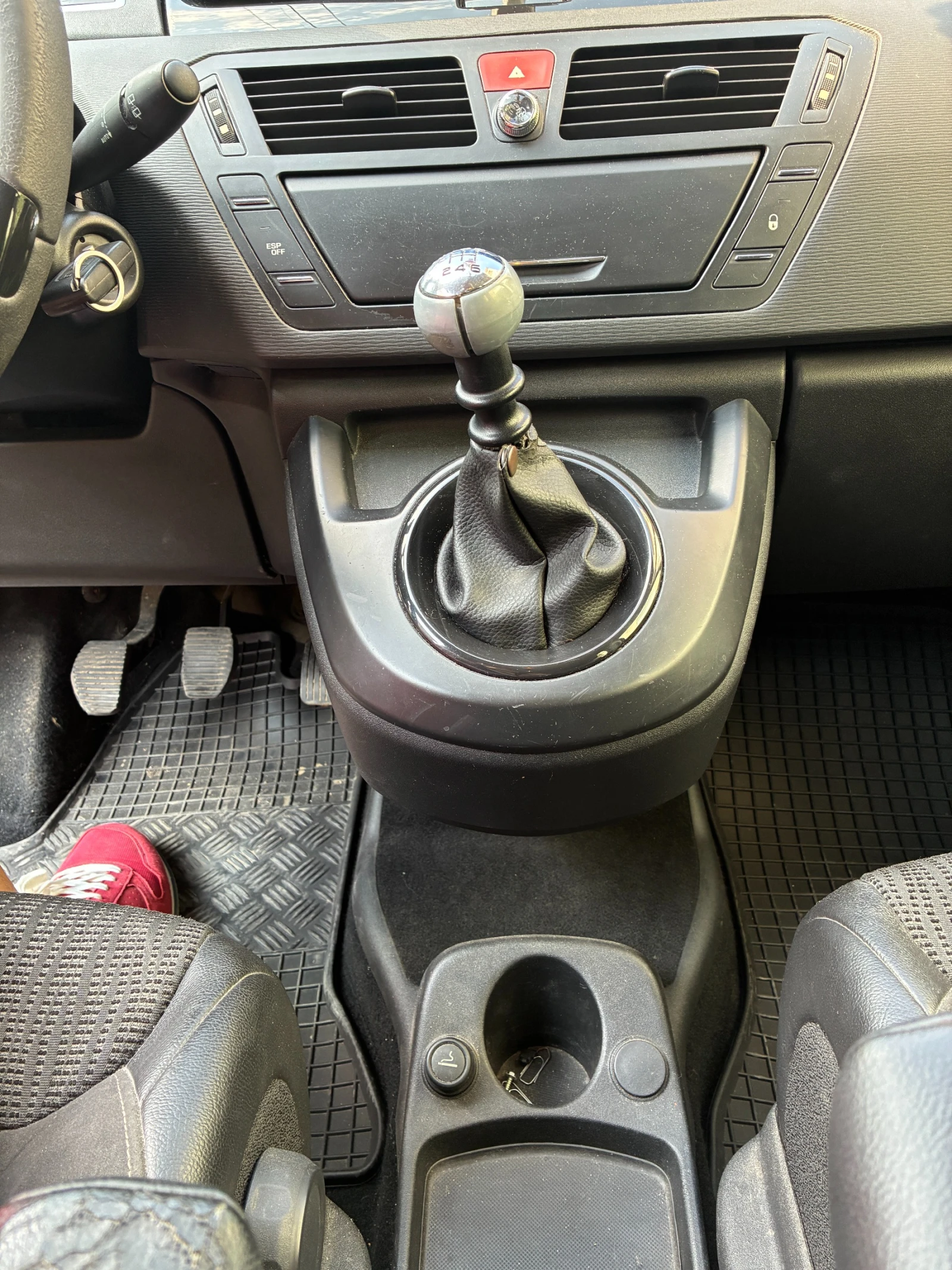 Citroen C4 Picasso, снимка 10 - Автомобили и джипове - 55780581