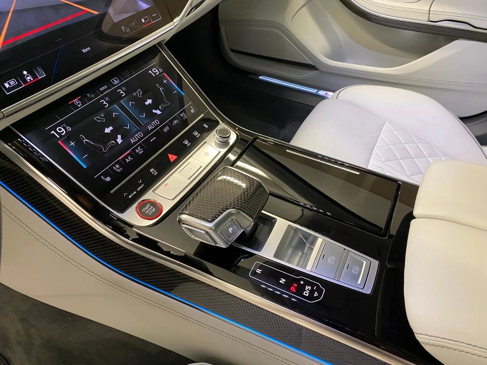 Audi S8 TFSI QUATTRO CARBON B&O TV EXCLUSIVE  | Mobile.bg � ����������� 10