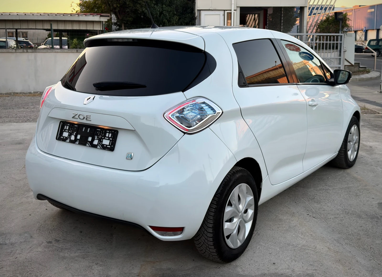 Renault Zoe 23kwh* ��������� �������* ������������ | Mobile.bg � ����������� 5