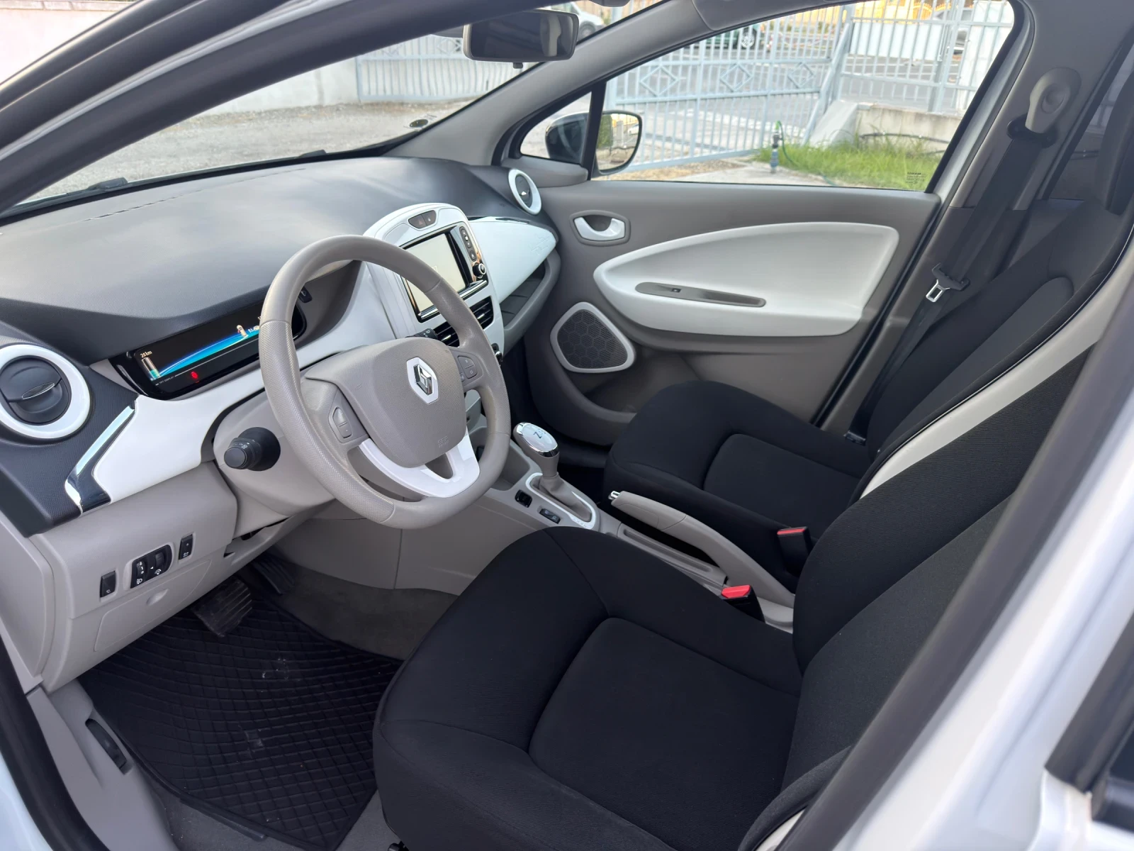 Renault Zoe 23kwh* ��������� �������* ������������ | Mobile.bg � ����������� 9