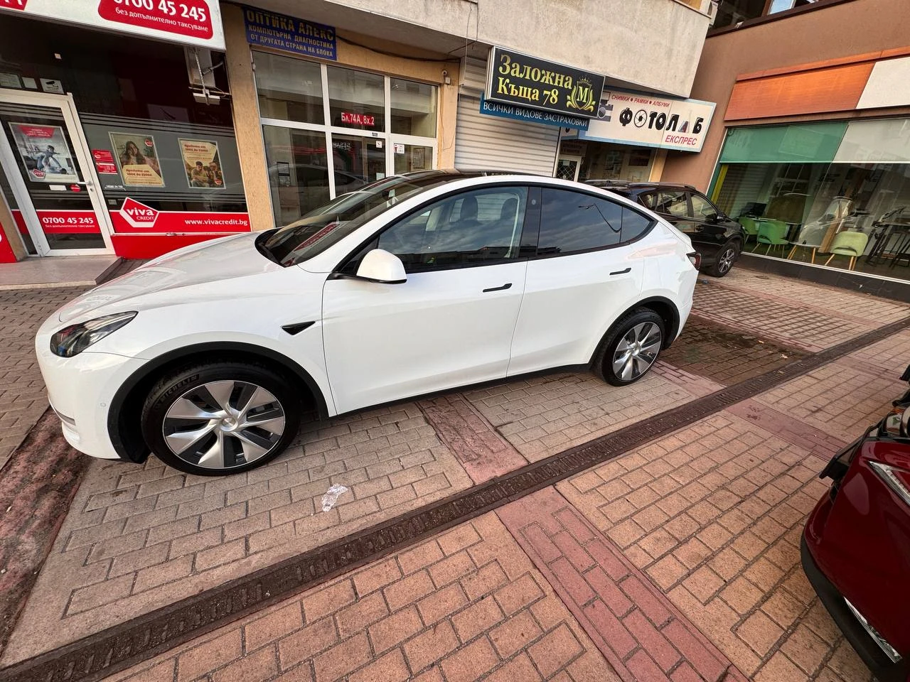 Tesla Model Y Long Range Dual Motor AMD Ryzen, снимка 3 - Автомобили и джипове - 56701935