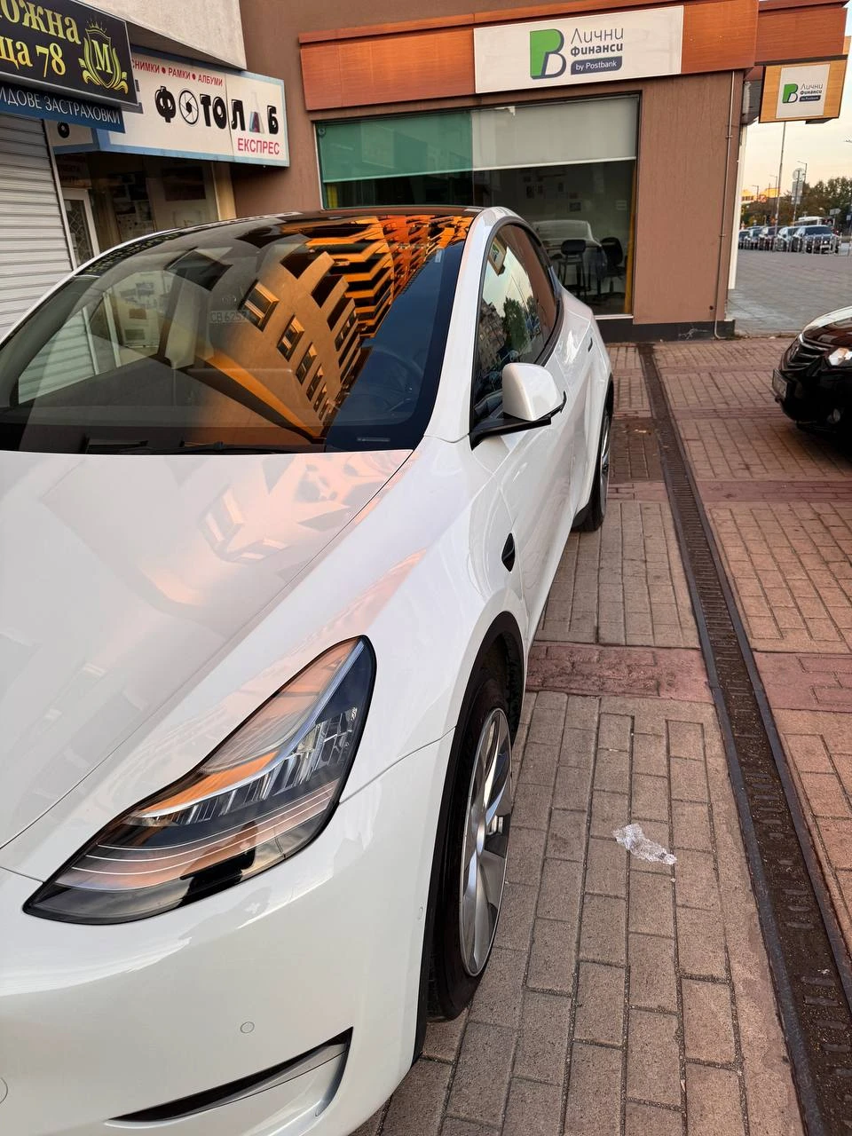 Tesla Model Y Long Range Dual Motor AMD Ryzen, снимка 16 - Автомобили и джипове - 56701935