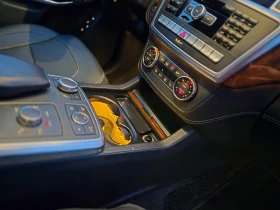 Mercedes-Benz GL 550 76000км/AMG packet/OFFROAD packet/Сервизна история, снимка 17