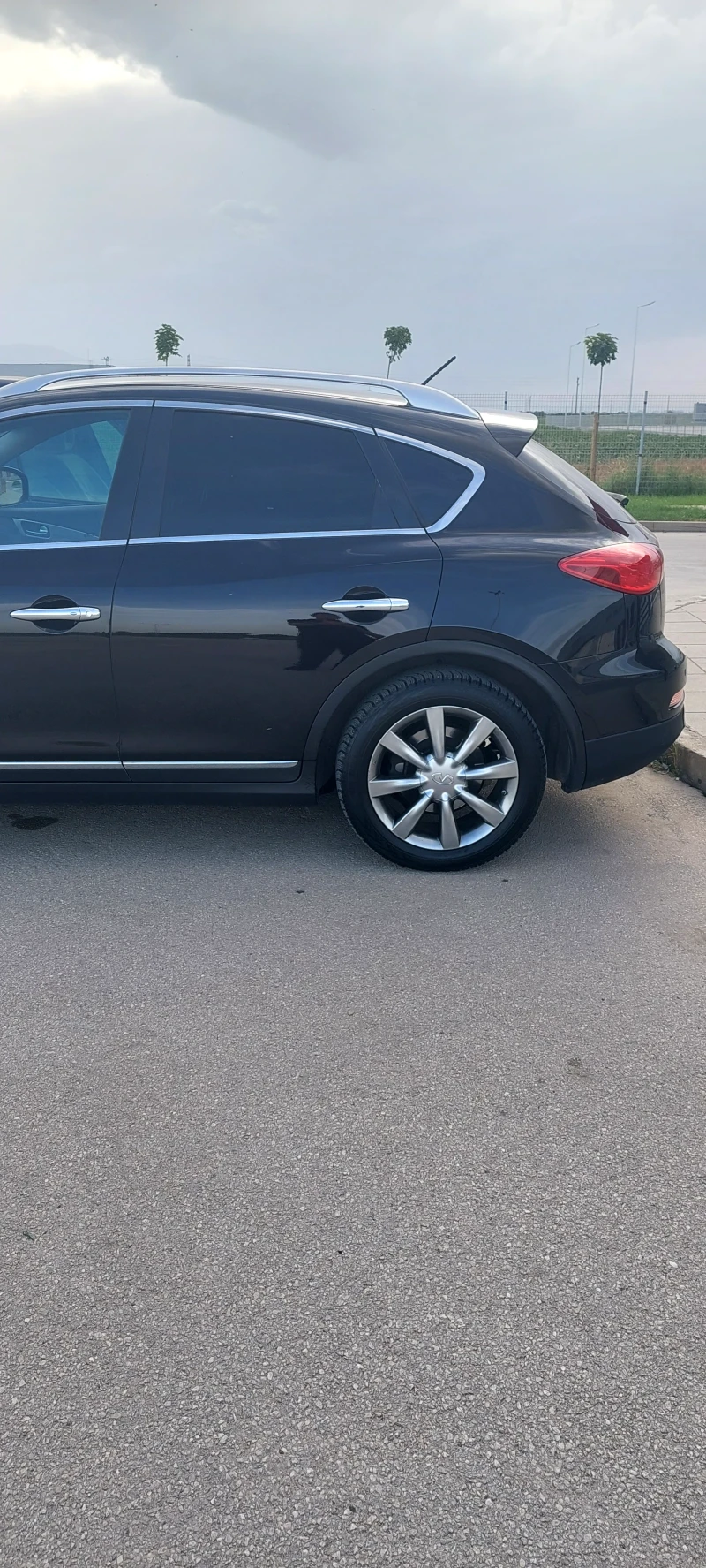 Infiniti QX50, снимка 9 - Автомобили и джипове - 47037431