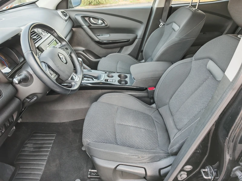 Renault Kadjar 1.5 DIZEL 110 KN, снимка 9 - Автомобили и джипове - 51680018
