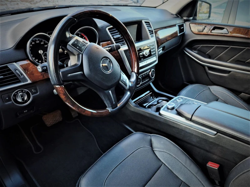 Mercedes-Benz GL 550 74000км/AMG packet/OFFROAD packet, снимка 17 - Автомобили и джипове - 52682573