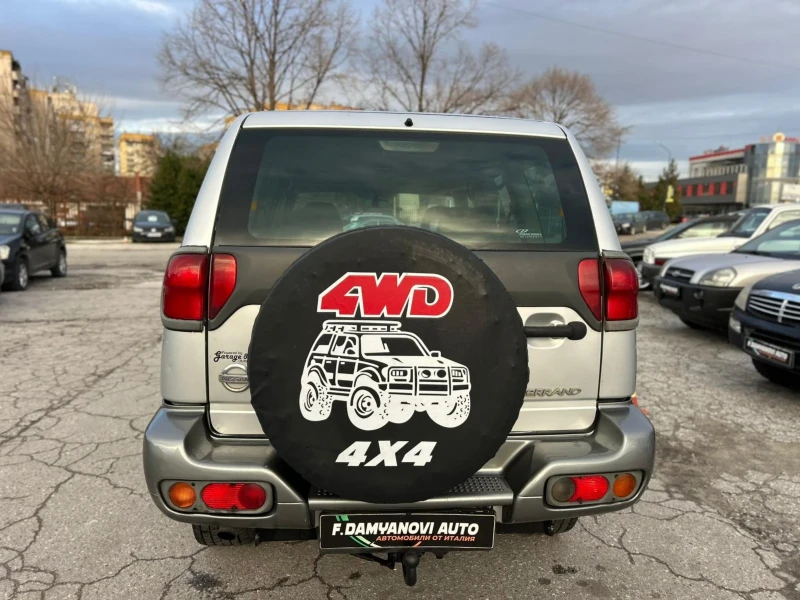 Nissan Terrano Нов внос Италия 3.0д 145к, снимка 3 - Автомобили и джипове - 53049993