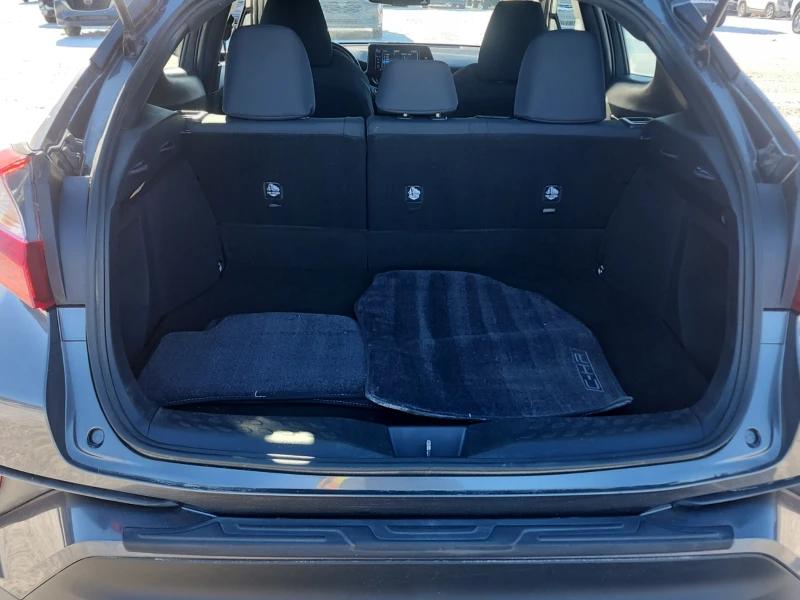 Toyota C-HR 2.0L| CARFAX| БЕЗ ПЪРВОНАЧАЛНА ВНОСКА, снимка 7 - Автомобили и джипове - 53428624