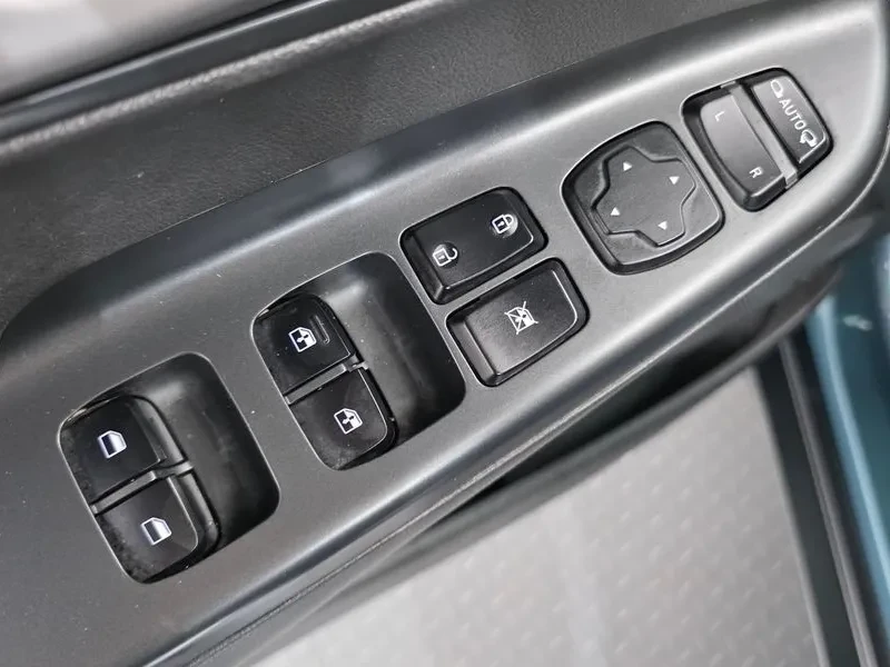 Hyundai Kona 1.6T, снимка 12 - Автомобили и джипове - 54257064