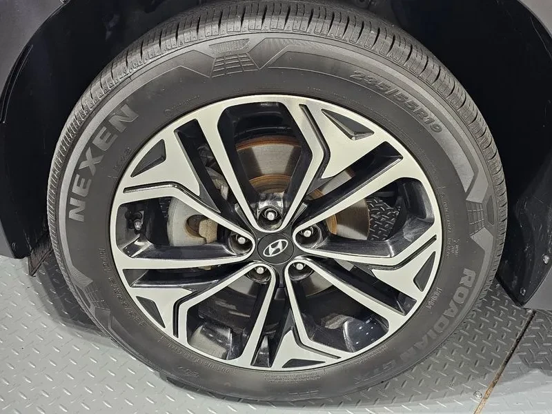 Hyundai Santa fe Gasoline 2.0T 2Wd Exclusive, снимка 5 - Автомобили и джипове - 56130168