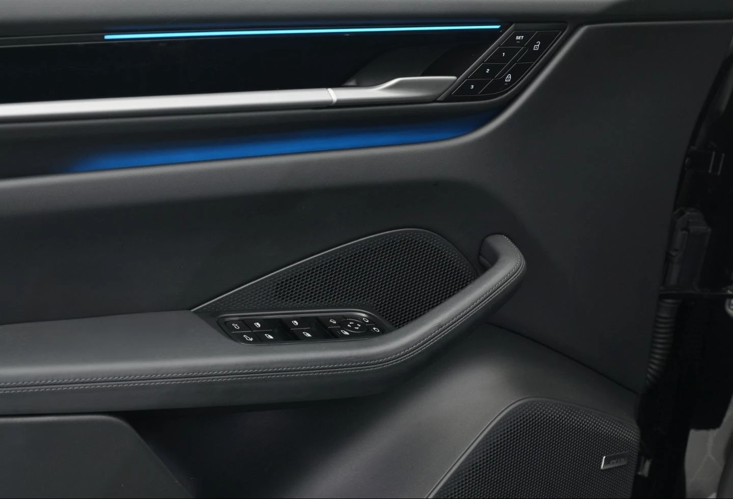 Porsche Macan 4 BOSE LED 360 CAMERA  - изображение 4