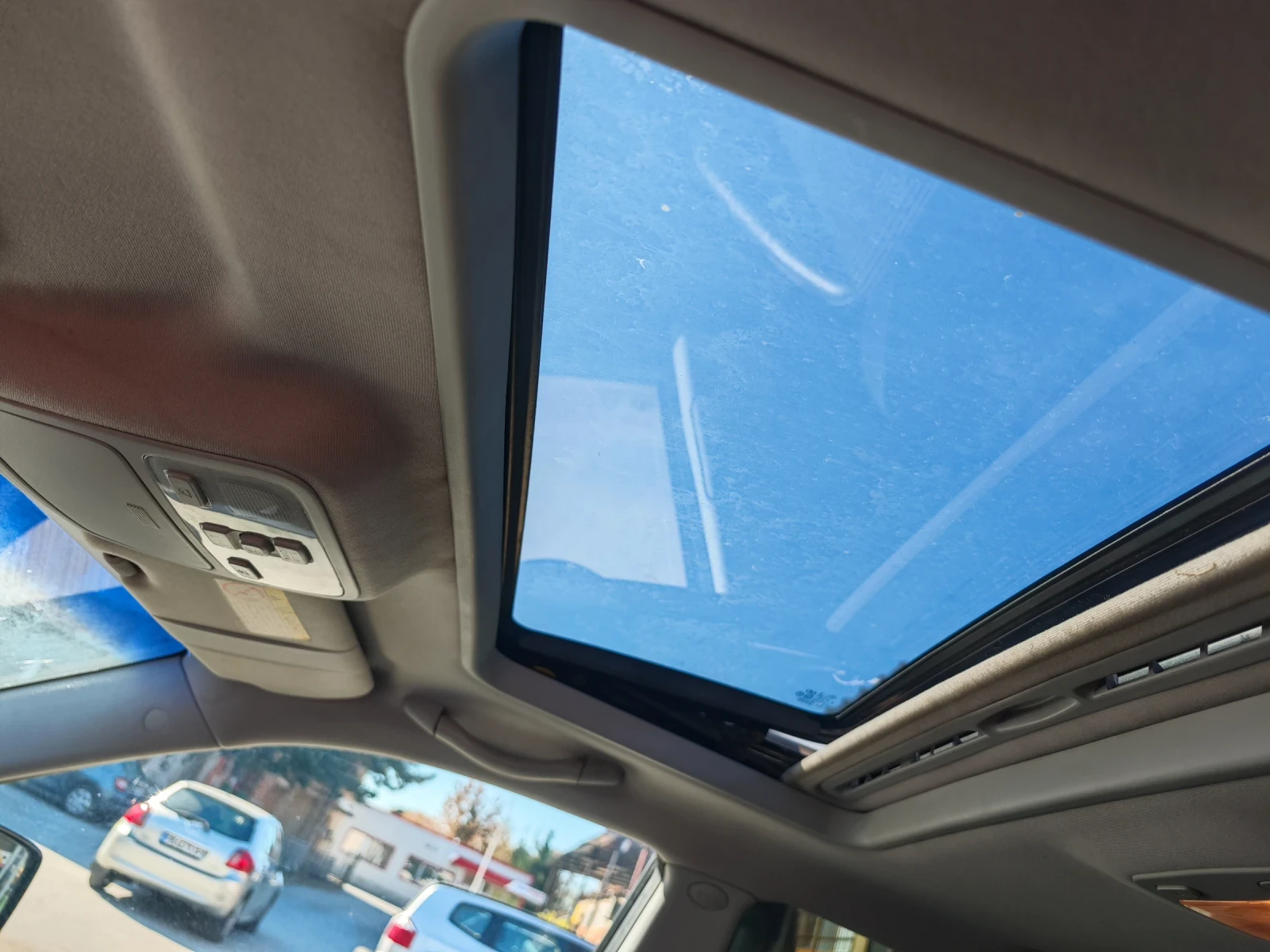 Kia Sportage 2.0 Gaz 141 hp, снимка 7 - Автомобили и джипове - 53889919