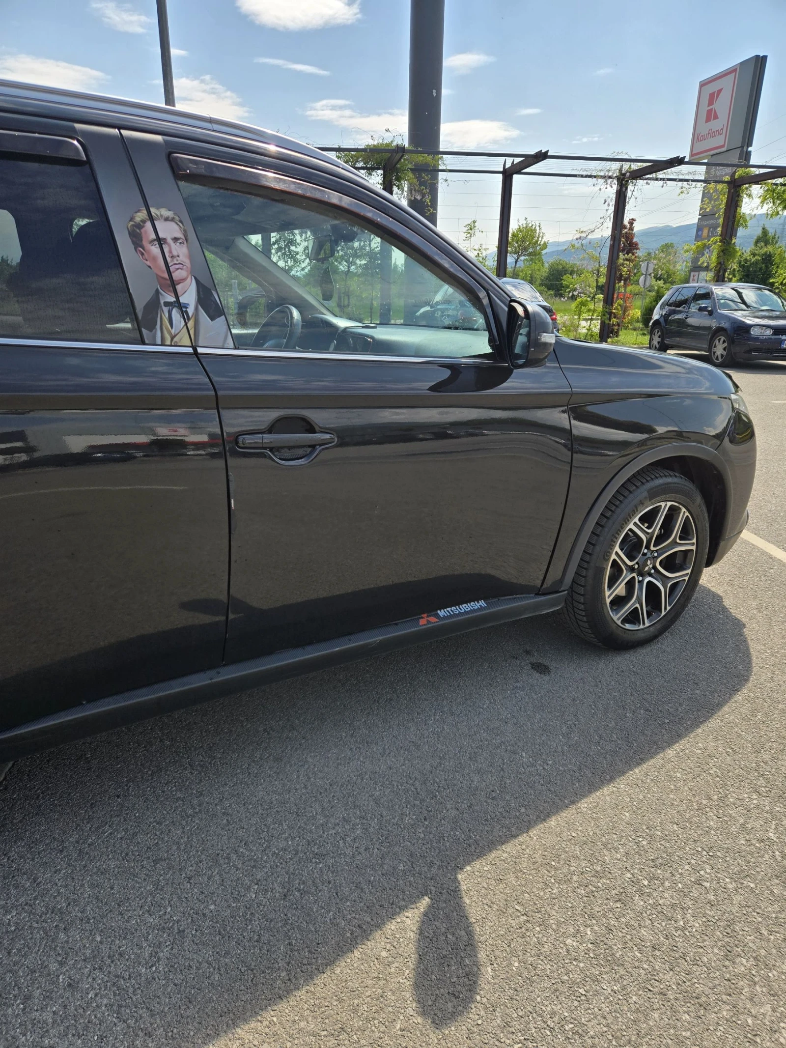 Mitsubishi Outlander 2, 2 4x4 DI-D, снимка 7 - Автомобили и джипове - 54650632