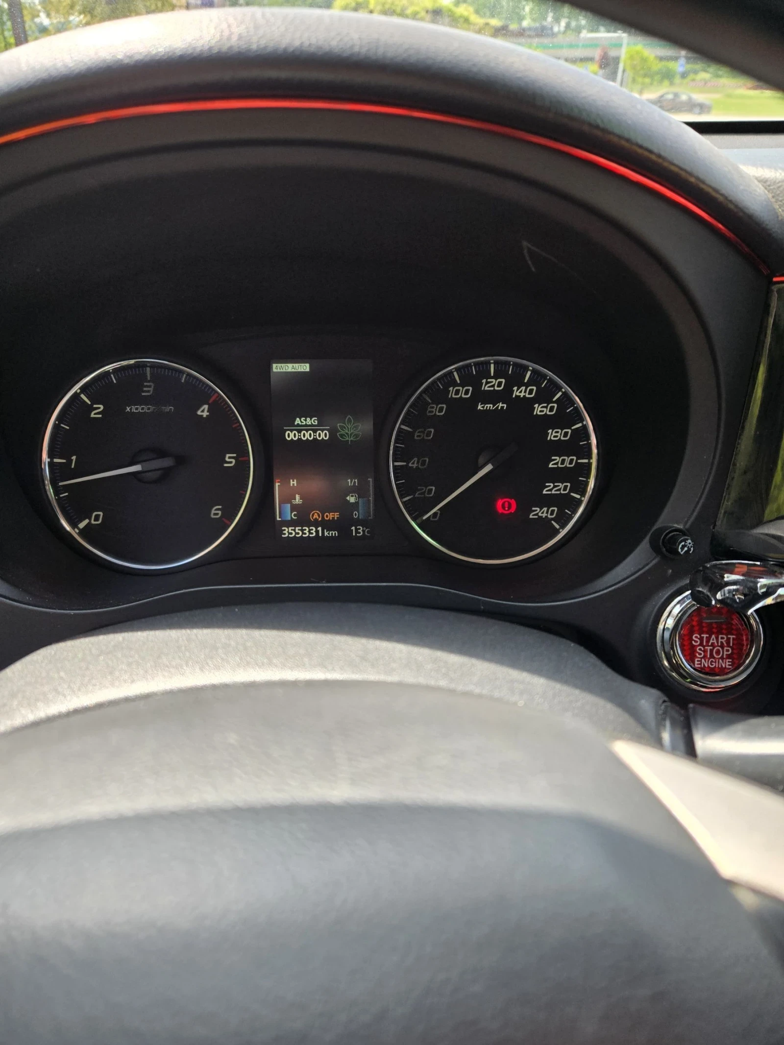 Mitsubishi Outlander 2, 2 4x4 DI-D, снимка 5 - Автомобили и джипове - 54650632