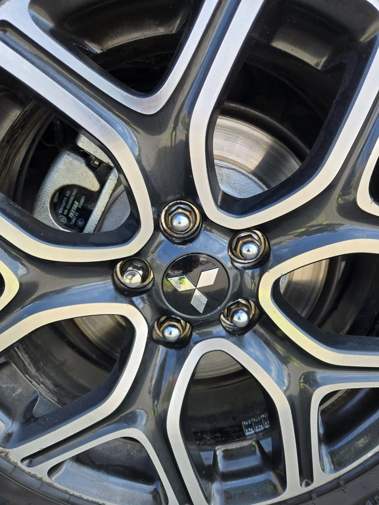 Mitsubishi Outlander 2, 2 4x4 DI-D, снимка 8 - Автомобили и джипове - 54650632