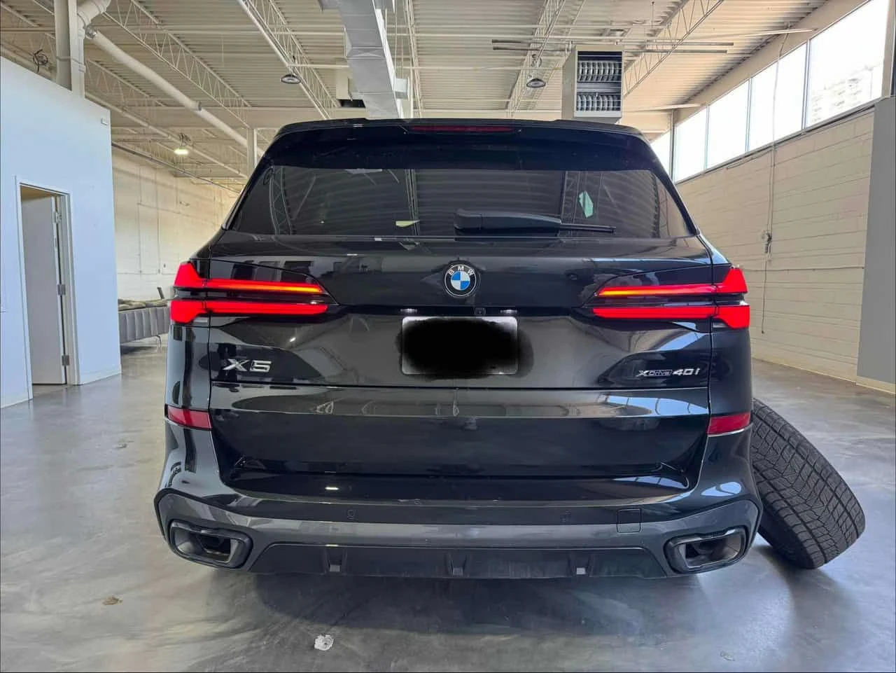 BMW X5 xDrive40i / 360 / DIS / HUD / Harman Kardon / , снимка 4 - Автомобили и джипове - 54978610