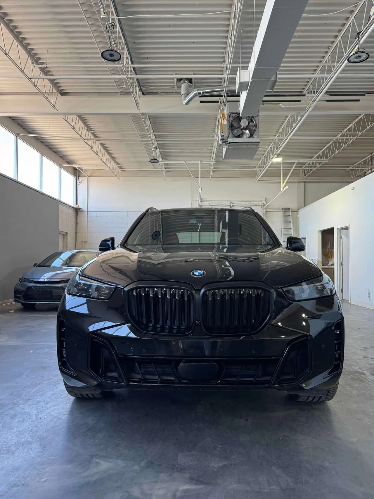 BMW X5 xDrive40i / 360 / DIS / HUD / Harman Kardon / , снимка 6 - Автомобили и джипове - 54978610