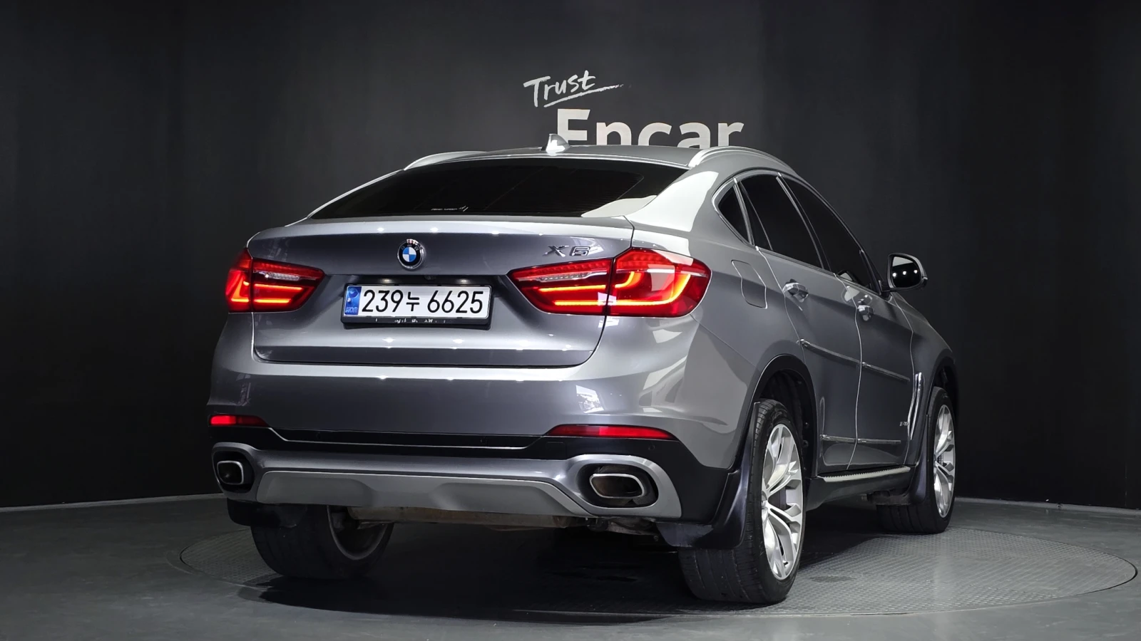 BMW X6 xDrive30d* HUD* 360* ЕЛ. БАГАЖНИК* КРАЙНА ЦЕНА, снимка 2 - Автомобили и джипове - 55348903
