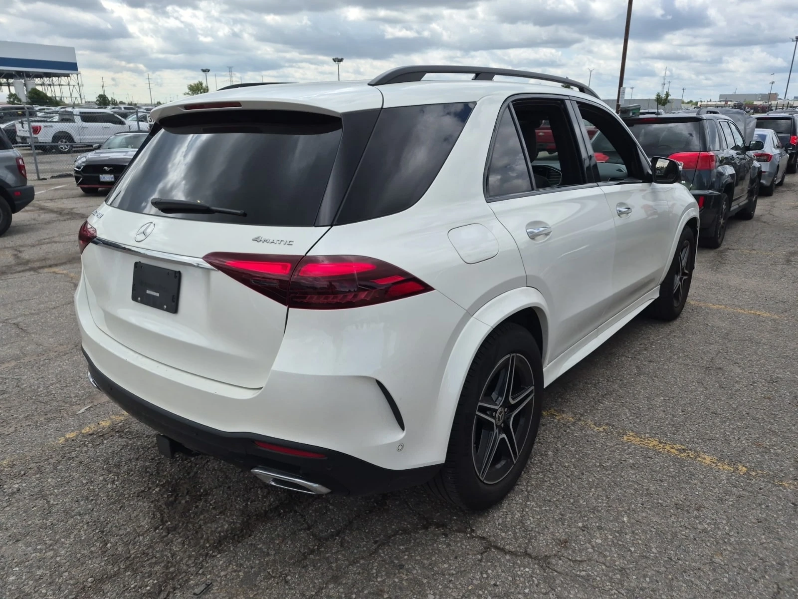 Mercedes-Benz GLE 450  DISTRONIC / 360 / MEMORY / BURMESTER , снимка 3 - Автомобили и джипове - 56023327