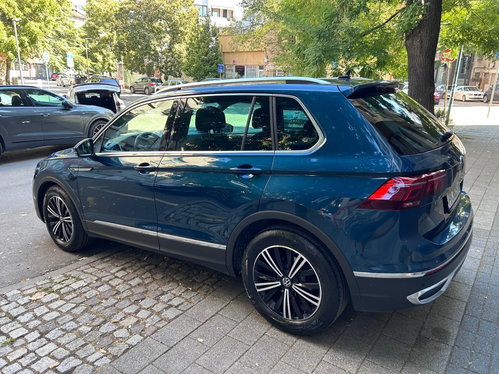 VW Tiguan 1.5 TSI в ГАРАНЦИЯ, снимка 2 - Автомобили и джипове - 56105210