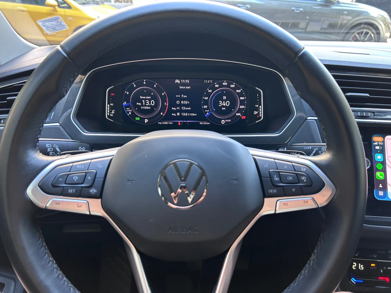 VW Tiguan 1.5 TSI в ГАРАНЦИЯ, снимка 13 - Автомобили и джипове - 56105210