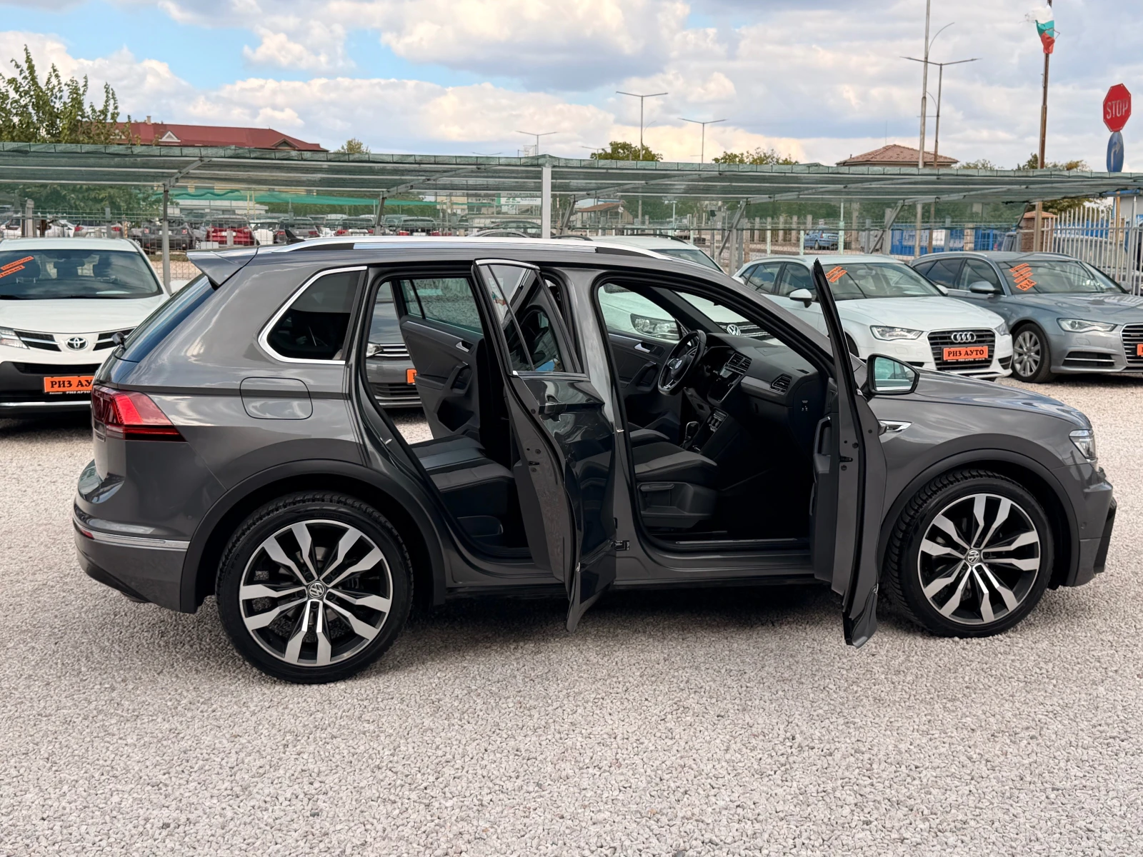 VW Tiguan 2.0TDI* R-LINE* 100%km* KAMERA* FACE* AUT* FULL* L | Mobile.bg � ����������� 6