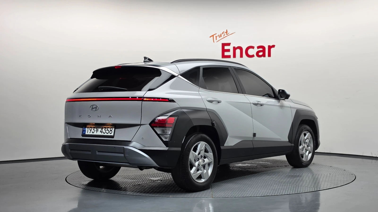 Hyundai Kona SX2* SMARTSENSE* 360* ОБДУХВАНЕ* ПОДГРЕВИ* , снимка 4 - Автомобили и джипове - 56317992