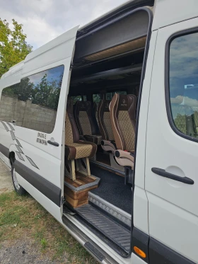 VW Crafter 2.5 TDI 21+ 1 | 136 к.с. | 2 климатика | Кожа | TV, снимка 2