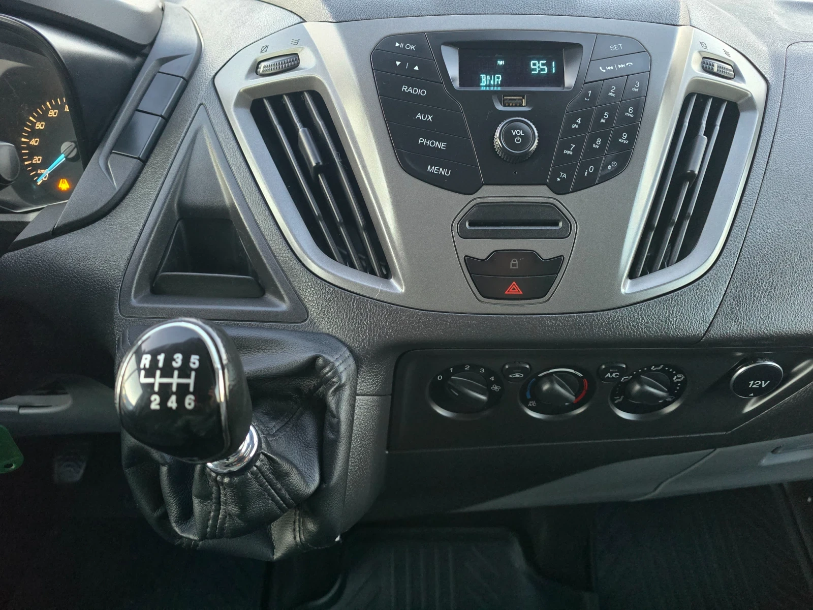 Ford Transit 2.2TDCI 101�� L1H1 191000��. | Mobile.bg � ����������� 14