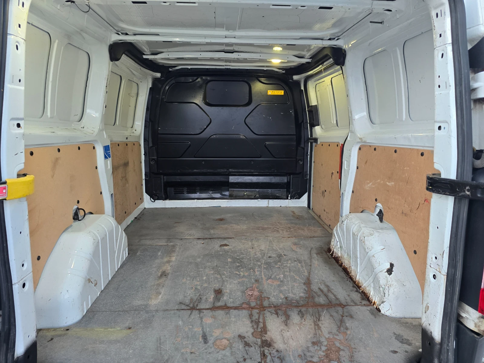 Ford Transit 2.2TDCI 101кс L1H1 191000км. - изображение 9