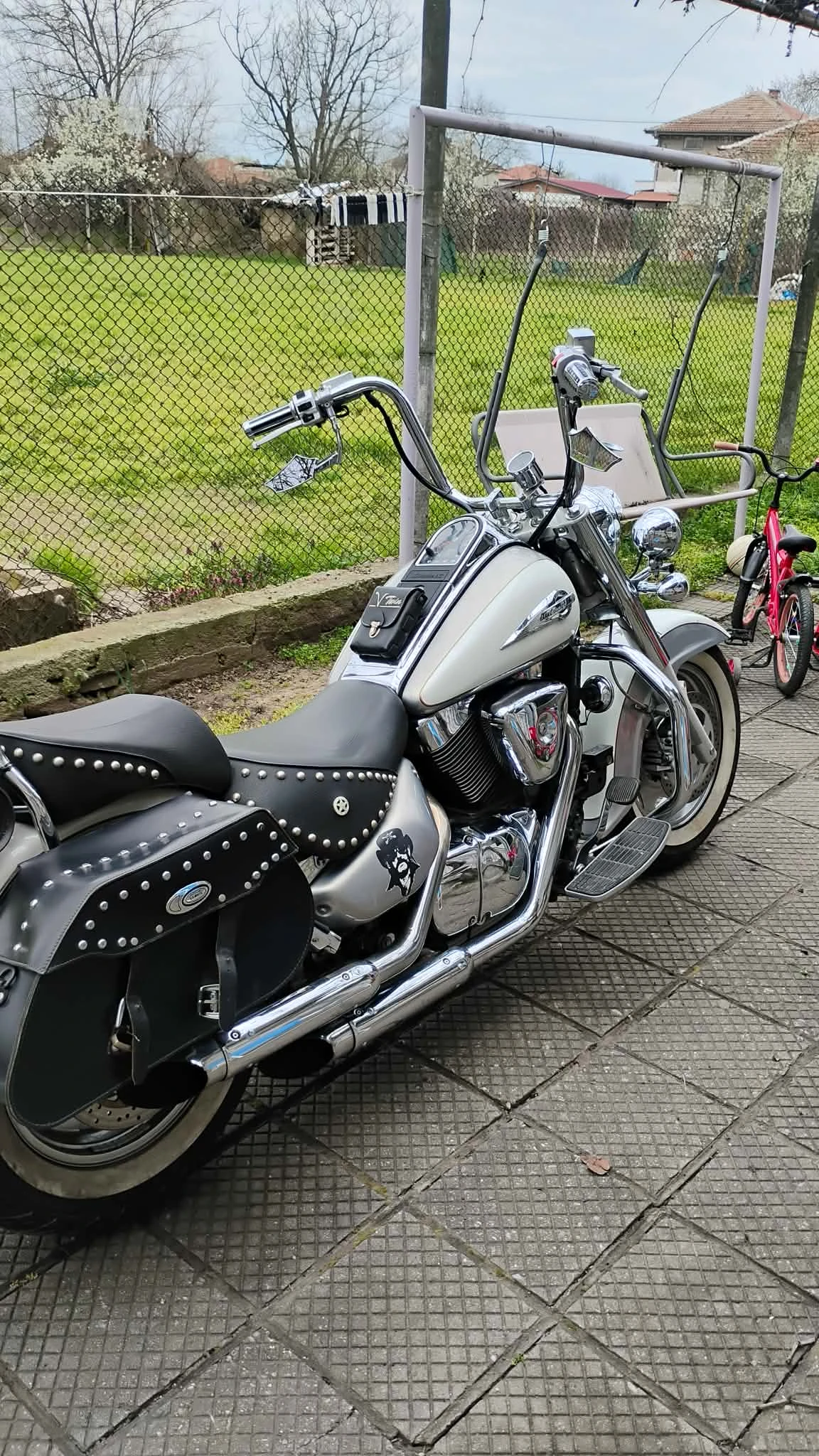 Suzuki Intruder, снимка 4 - Мотоциклети и мототехника - 54512708