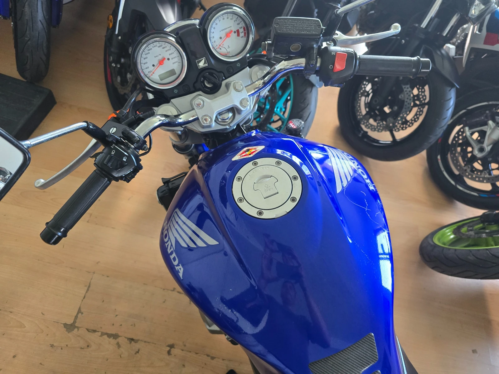 Honda Hornet 600, снимка 6 - Мотоциклети и мототехника - 54948087