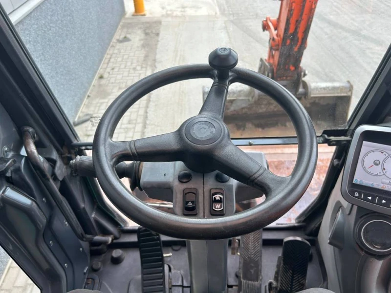 Багер DOOSAN DX 140 W-3, снимка 14 - Индустриална техника - 49454193