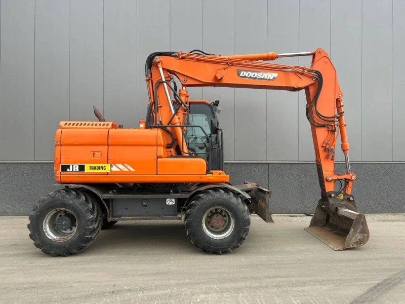 Багер DOOSAN DX 140 W-3, снимка 2 - Индустриална техника - 49454193