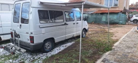 Кемпер Renault Trafic Като Нов 2.2 Бензин, снимка 5