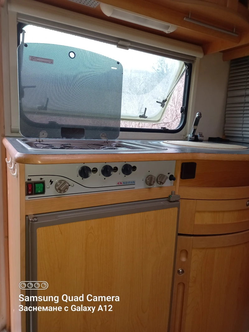 Каравана Adria уника Б , снимка 5 - Каравани и кемпери - 53019229